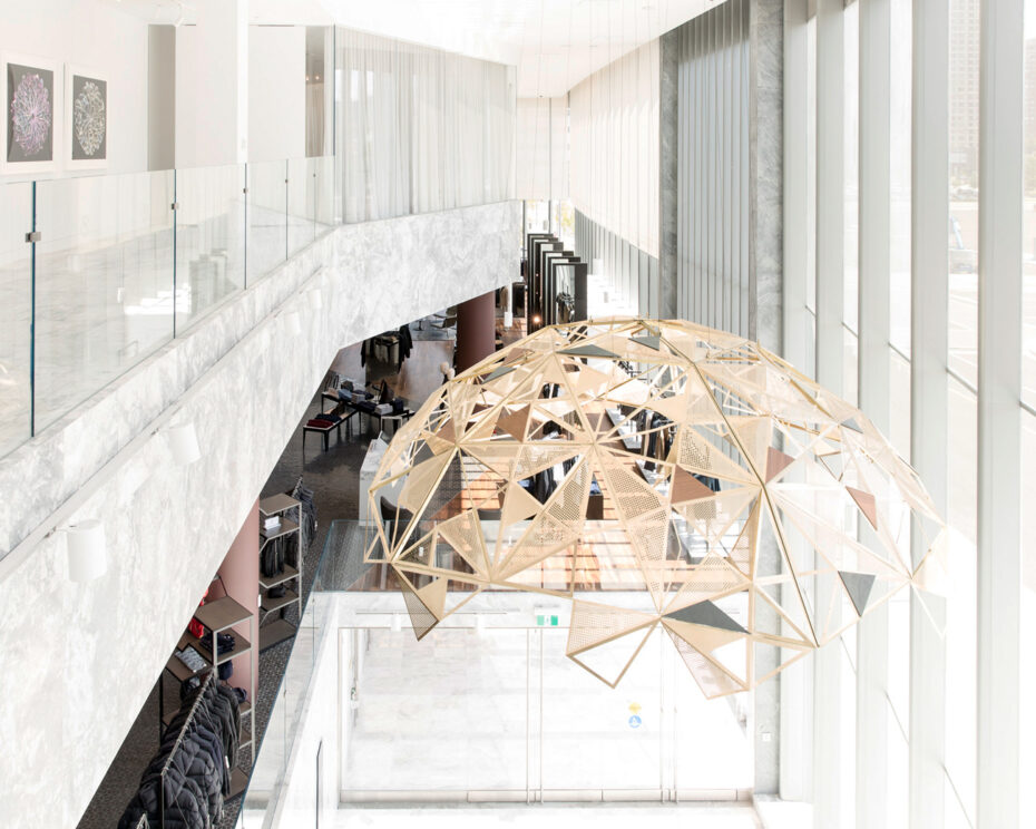 Holt Renfrew Square One