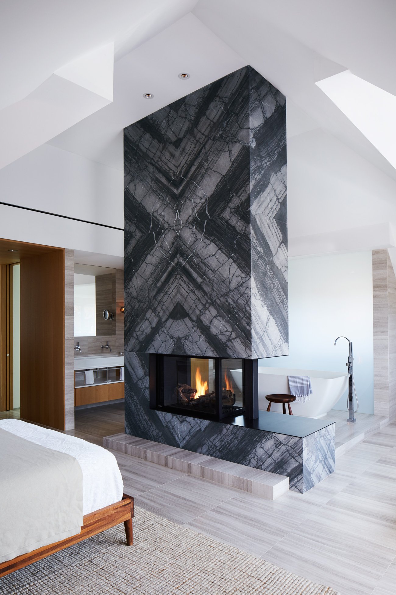 Areacode architects - Little Italy Edwardian's Free-Flowing Master Suite