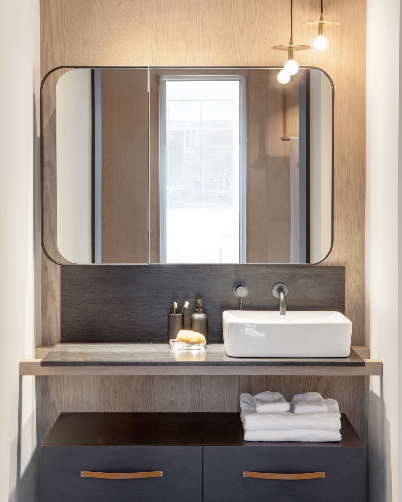 Adam Ochshorn West Queen West Condo - Mason Studio