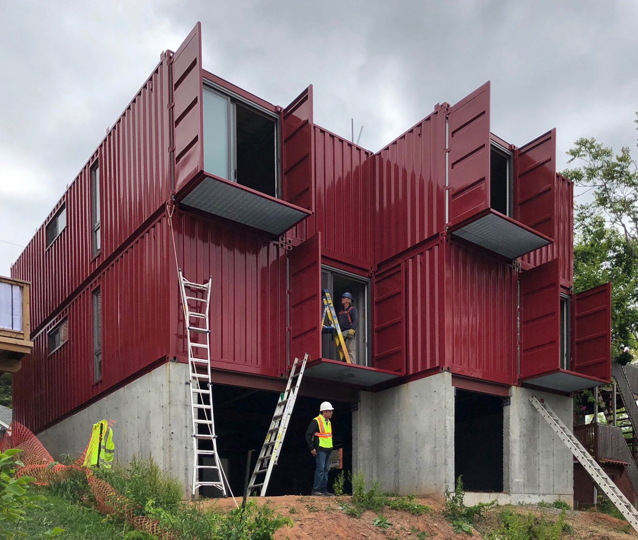 hamilton shipping container home by studio Wonder Inc