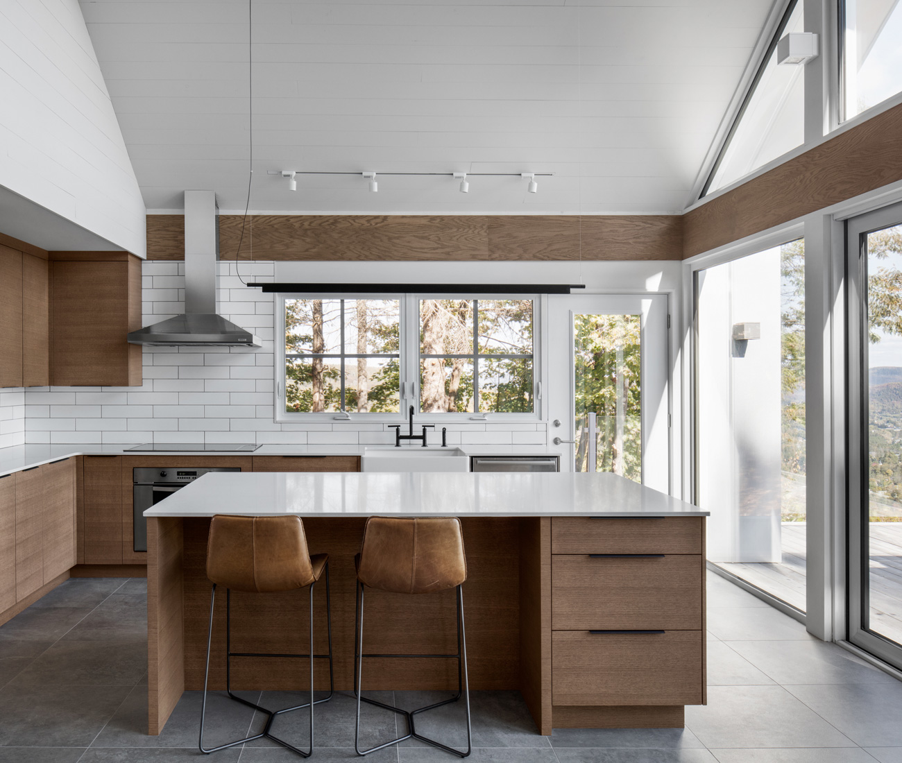 High Altitude Style House - Toronto designer Jane Hope Mont Suisse