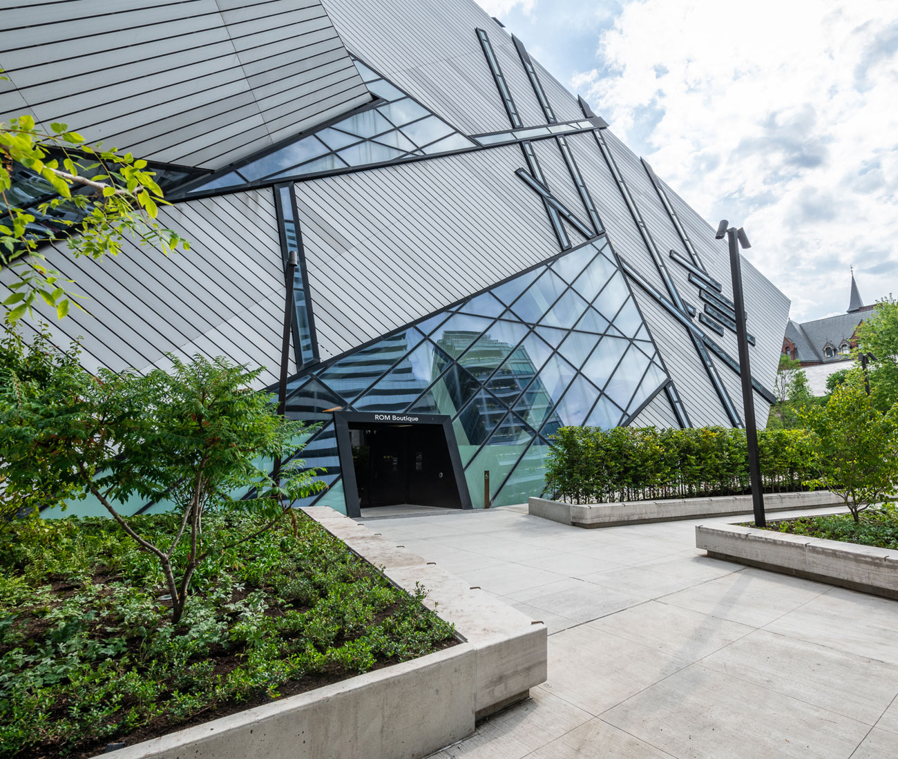 New public spaces designed by architects Hariri Pontarini in front the Daniel Libeskind's ROM Crystal