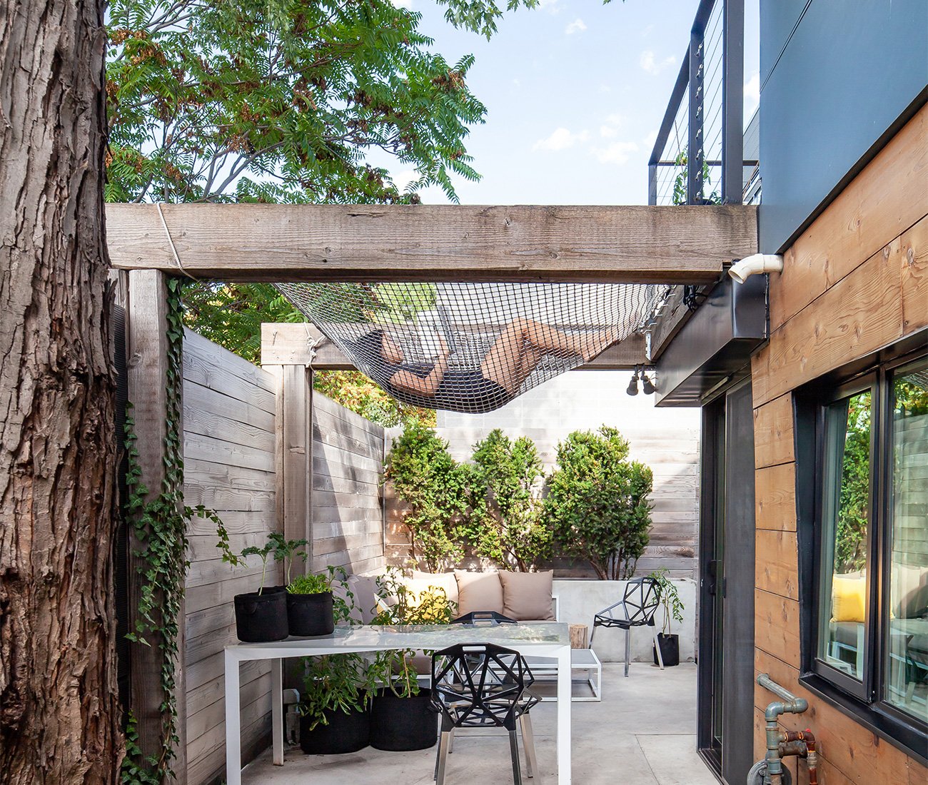 Keith Jones and good company - backyard oasis