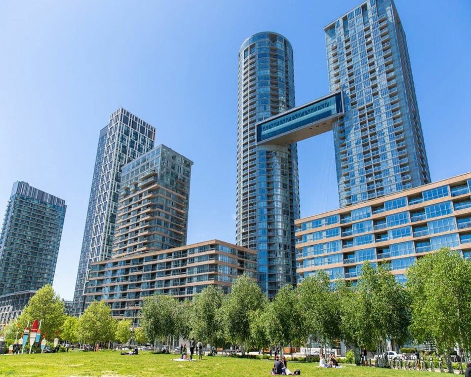 Skybridge Toronto