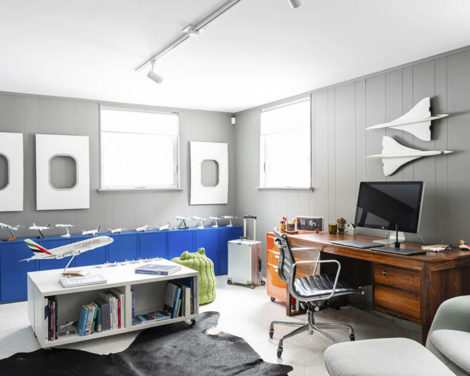 Aviation photographer Laird Kay Office