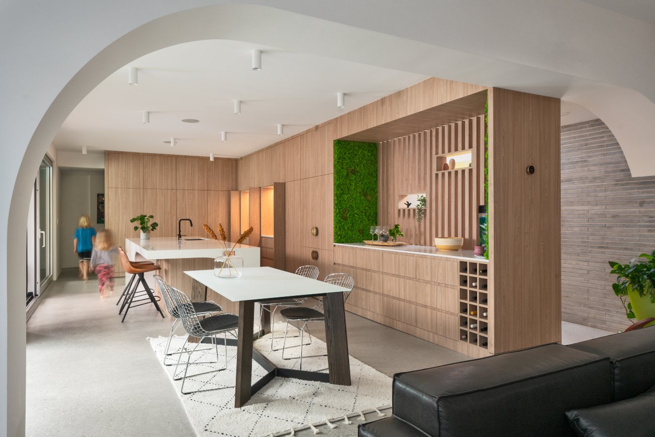 Joel Tanner - smpl Design Studio - Mid-century Hamilton home