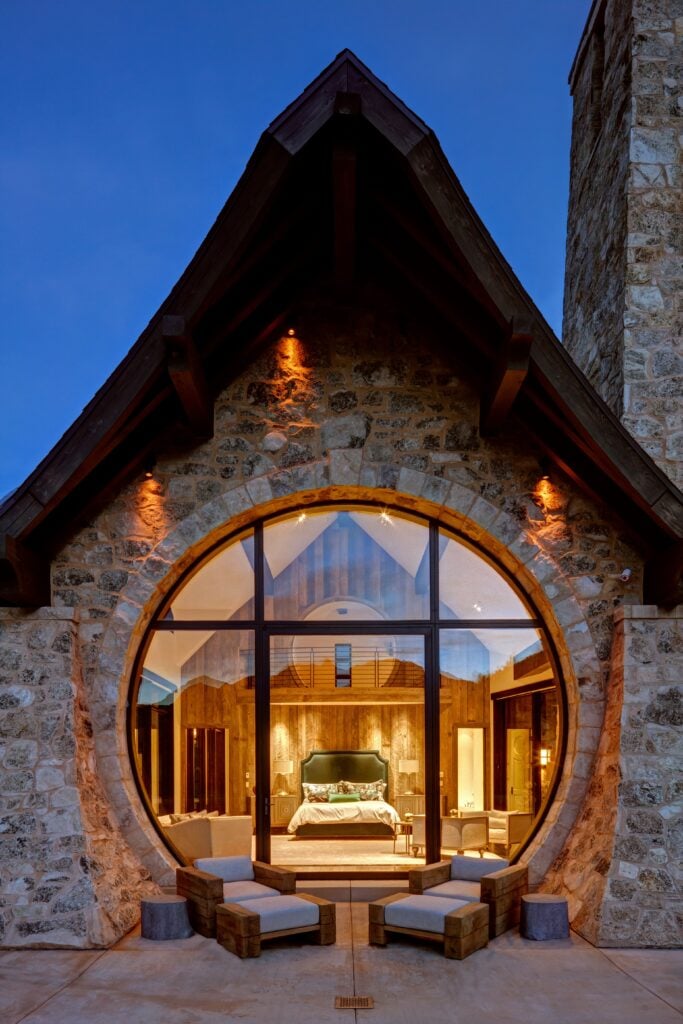 Round window by Andersen