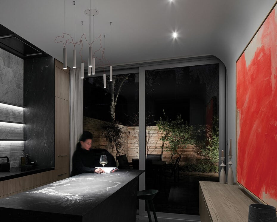 gallery-chic kitchen Reno at Metcalfe house by REFLECT ARCHITECTURE